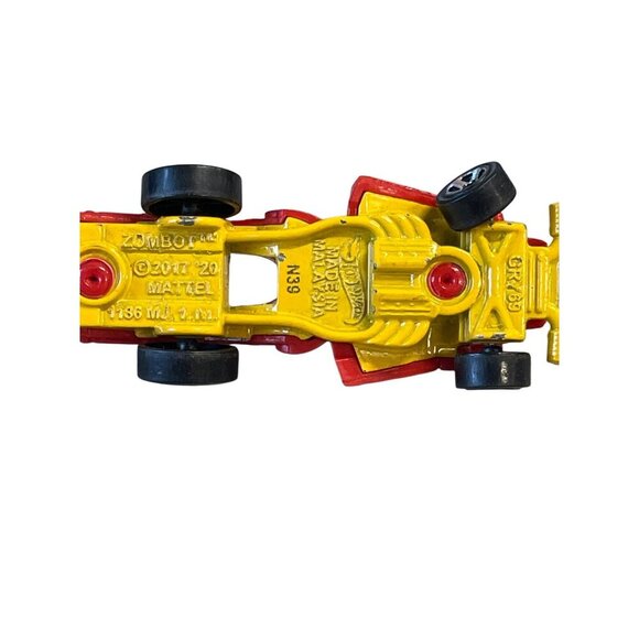 Hot Wheels Red & Yellow Zombot Diecast Car 2017 Mattel 1:36 Scale - Picture 5 of 5